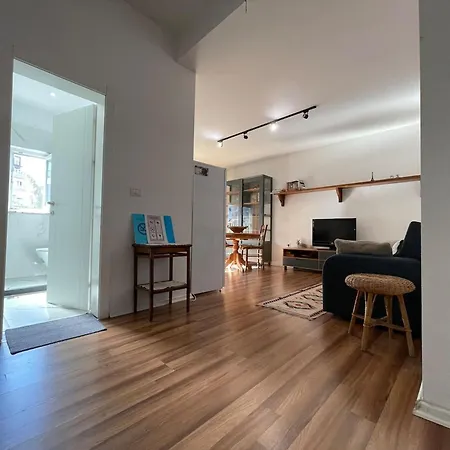 Flora Center One Bedroom App - Enjoy Travel Tirana