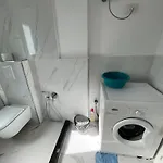 Flora Center One Bedroom App - Enjoy Travel * 地拉那