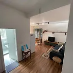 Flora Center One Bedroom App - Enjoy Travel