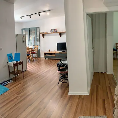 Διαμέρισμα Flora Center One Bedroom App - Enjoy Travel