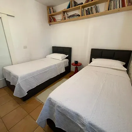 Flora Center One Bedroom App - Enjoy Travel Διαμέρισμα
