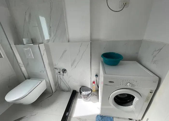 Flora Center One Bedroom App - Enjoy Travel * Tirana