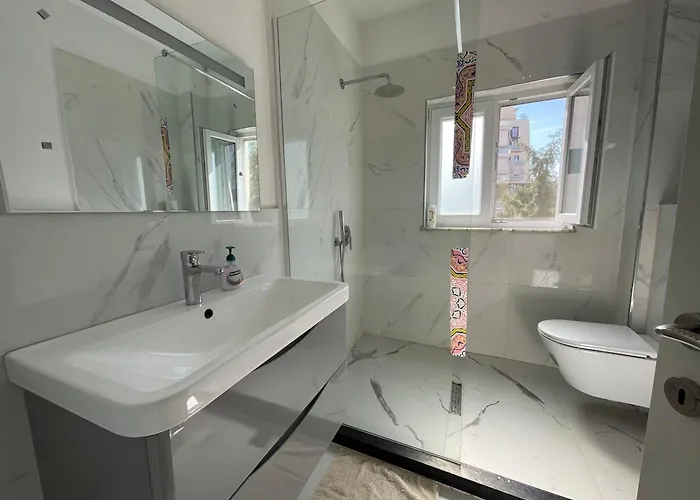 Flora Center One Bedroom App - Enjoy Travel Lejlighed Tirana