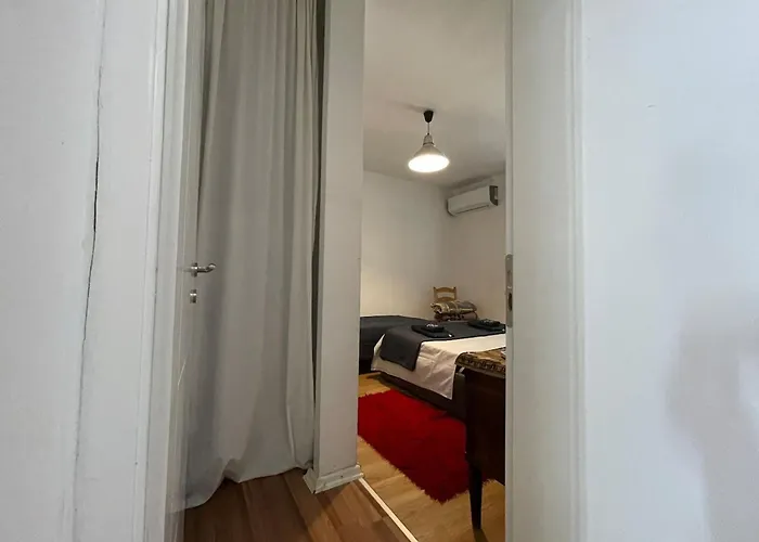 Flora Center One Bedroom App - Enjoy Travel Apartment *